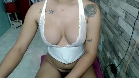 Snapshot of joycum_xxx chatting on 12.22.24 JOY in your heart  online show from 12.22.24