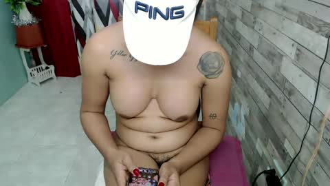 Snapshot of joycum_xxx chatting on 12.22.24 JOY in your heart  online show from 12.22.24