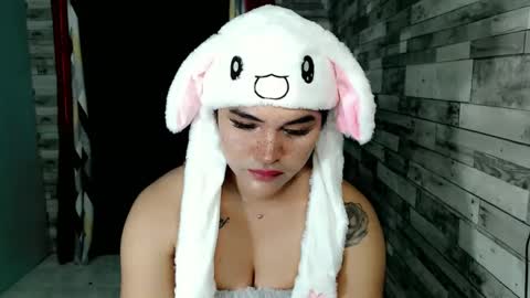 Snapshot of joycum_xxx chatting on 01.11.25 JOY in your heart  online show from 01.11.25