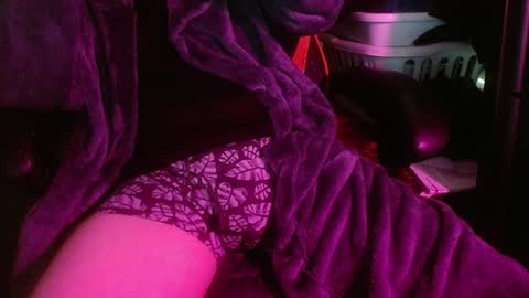 Snapshot of jp309 chatting on 12.06.24 JP online show from 12.06.24