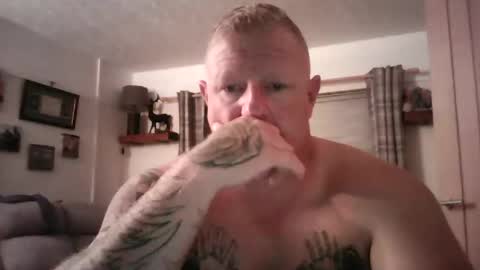 Snapshot of jp_sparky chatting on 09.18.25 jp_sparky online show from 09.18.25