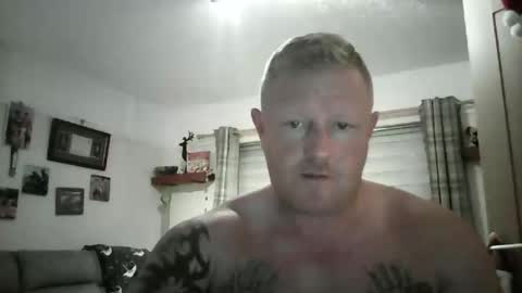 Snapshot of jp_sparky chatting on 12.03.25 jp_sparky online show from 12.03.25