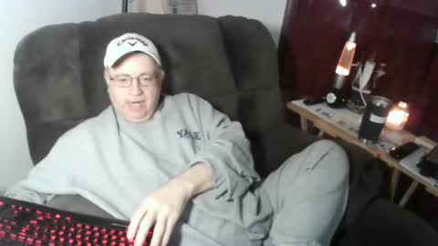 Snapshot of jpmel99 chatting on 12.07.24 jpmel99 online show from 12.07.24