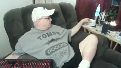 Snapshot of jpmel99 chatting on 01.05.25 jpmel99 online show from 01.05.25