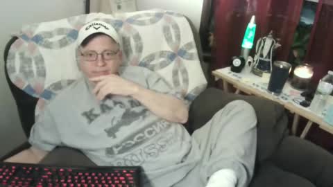 Snapshot of jpmel99 chatting on 02.17.25 jpmel99 online show from 02.17.25