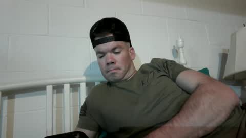 Snapshot of jryan90 chatting on 01.12.25 Jim online show from 01.12.25