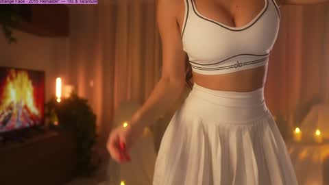 Snapshot of jseductiveart chatting on 10.30.25 Jennifer Diaz online show from 10.30.25