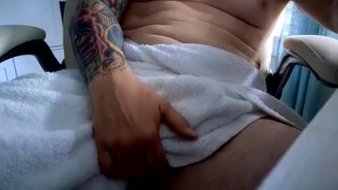 Snapshot of jtl12 chatting on 11.09.25 jtl12 online show from 11.09.25