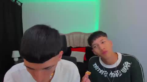 JuanSteven online show from 10.03.25