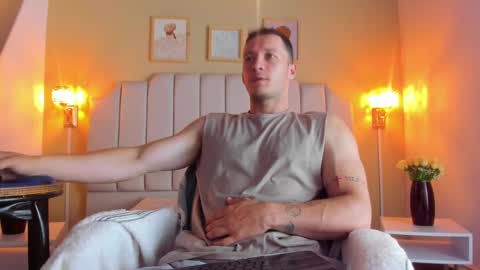 JUAN online show from 10.21.25