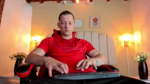 JUAN online show from 12.04.25