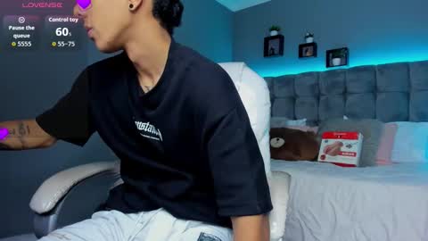 Snapshot of juan_zabala chatting on 09.16.25 Juan online show from 09.16.25