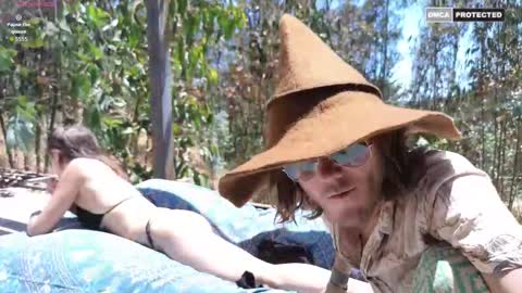 Juana1hin online show from 11.18.25