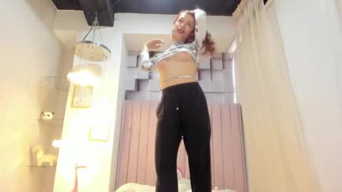 juana_valentina1 online show from 03.07.25