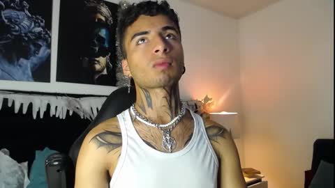 juancamilo66_ online show from 01.04.25