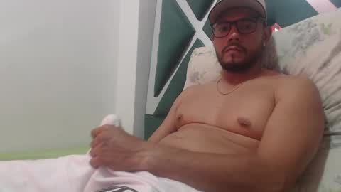 juanfe_style online show from 11.08.25