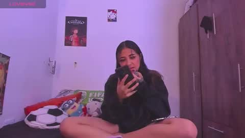 Snapshot of juanftmaria2 chatting on 11.28.25 juanftmaria2 online show from 11.28.25