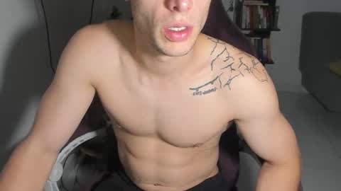 Snapshot of juanisimo_ chatting on 03.19.26 JUANISIMO online show from 03.19.26