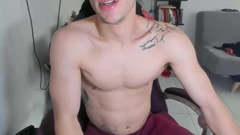 Snapshot of juanisimo_ chatting on 03.20.26 JUANISIMO online show from 03.20.26