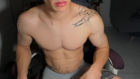 Snapshot of juanisimo_ chatting on 04.04.26 JUANISIMO online show from 04.04.26