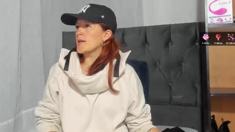Snapshot of juanita_69_ chatting on 03.05.25 juanita online show from 03.05.25