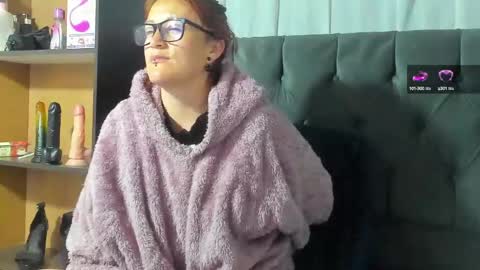 Snapshot of juanita_69_ chatting on 03.09.25 juanita online show from 03.09.25