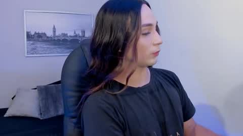 juanita__acosta online show from 09.17.25