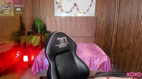 JUANITA online show from 04.04.26