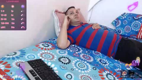 juanjo_hot03 online show from 10.20.25