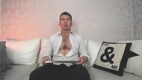 Snapshot of juank_fit45 chatting on 09.15.25 Juan k online show from 09.15.25