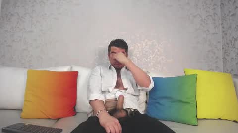 Snapshot of juank_fit45 chatting on 09.23.25 Juan k online show from 09.23.25