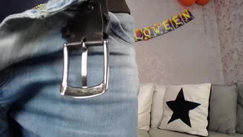 Snapshot of juank_fit45 chatting on 10.10.25 Juan k online show from 10.10.25