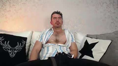 Snapshot of juank_fit45 chatting on 11.10.25 Juan k online show from 11.10.25