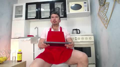 Snapshot of juank_fit45 chatting on 11.14.25 Juan k online show from 11.14.25