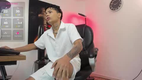 Snapshot of juank_wss chatting on 11.09.25 Juank online show from 11.09.25