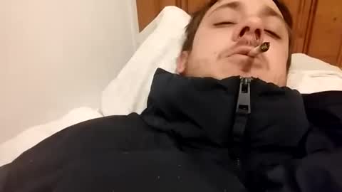 Snapshot of juanmapapiirico chatting on 12.18.24 JuanmaSEX online show from 12.18.24