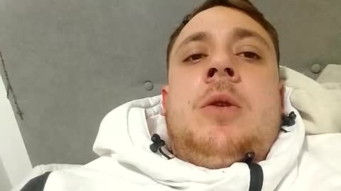 Snapshot of juanmapapiirico chatting on 11.27.25 JuanmaSEX online show from 11.27.25