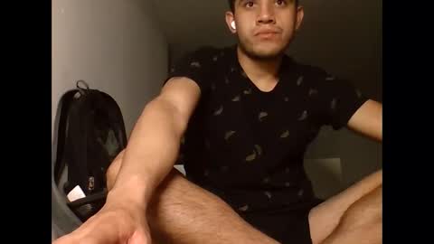 Snapshot of juanperez1999777 chatting on 10.26.25 juanperez1999777 online show from 10.26.25