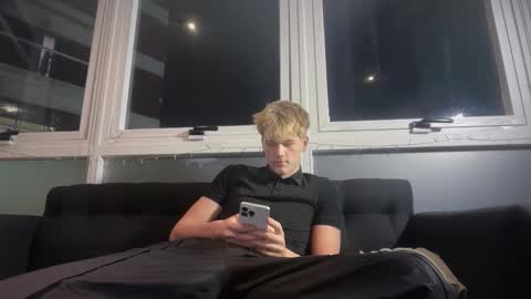 Snapshot of juanswaga chatting on 04.09.26 juanswaga online show from 04.09.26