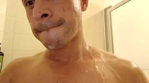 Snapshot of jugg2 chatting on 09.16.25 Jugg online show from 09.16.25