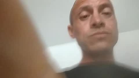 Snapshot of jugg3 chatting on 02.05.25 Carlos online show from 02.05.25