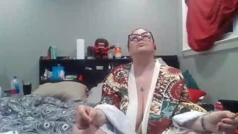 Juiceepawwg420 online show from 05.22.26
