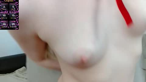 Snapshot of juicegirl340 chatting on 12.04.25 Lola fav pattern 357595250 online show from 12.04.25