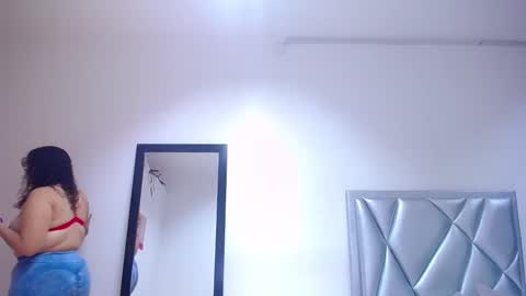 juicy_bignipples18 online show from 12.16.24