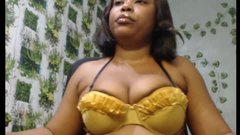 Snapshot of juicy_gold22 chatting on 01.13.25 Mariagold online show from 01.13.25