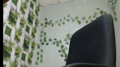 Snapshot of juicy_gold22 chatting on 02.06.25 Mariagold online show from 02.06.25