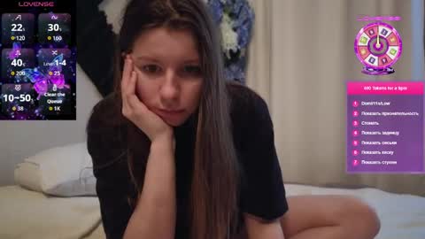 Snapshot of juicy_mystery chatting on 03.21.26 laura online show from 03.21.26