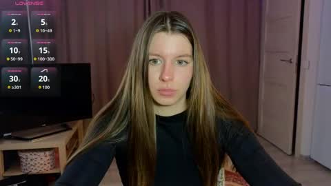 Snapshot of juicy_mystery chatting on 04.17.26 laura online show from 04.17.26