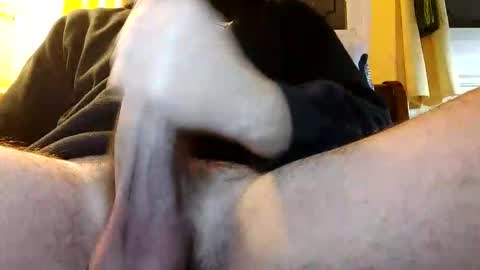 Snapshot of juicyballs8 chatting on 12.21.25 Paul online show from 12.21.25