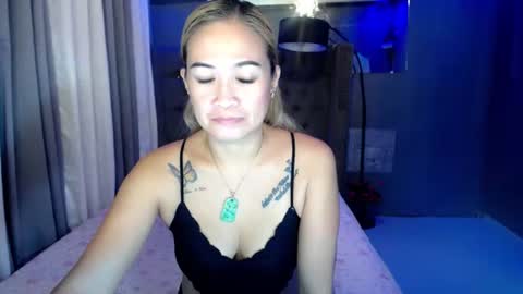 Snapshot of juicyliciousgirl chatting on 04.25.26 Den online show from 04.25.26